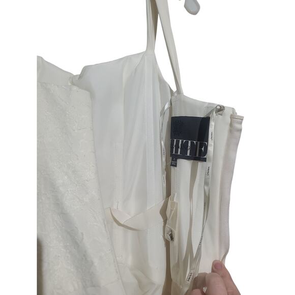 White by Vera Wang Georgette Mermaid Wedding Dress Size 4 NWT - Picture 5 of 12